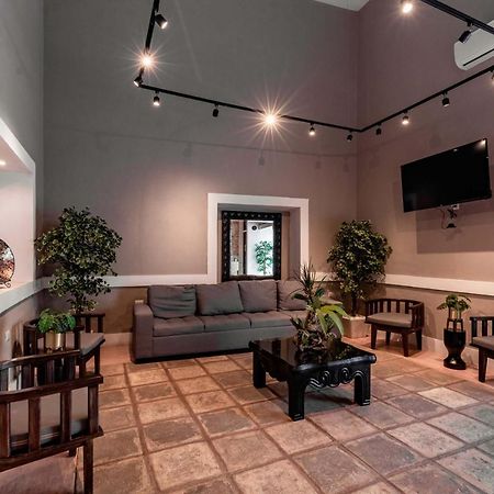 ואיאדוליד Hotel Colonial Zaci By Guruhotel מראה חיצוני תמונה