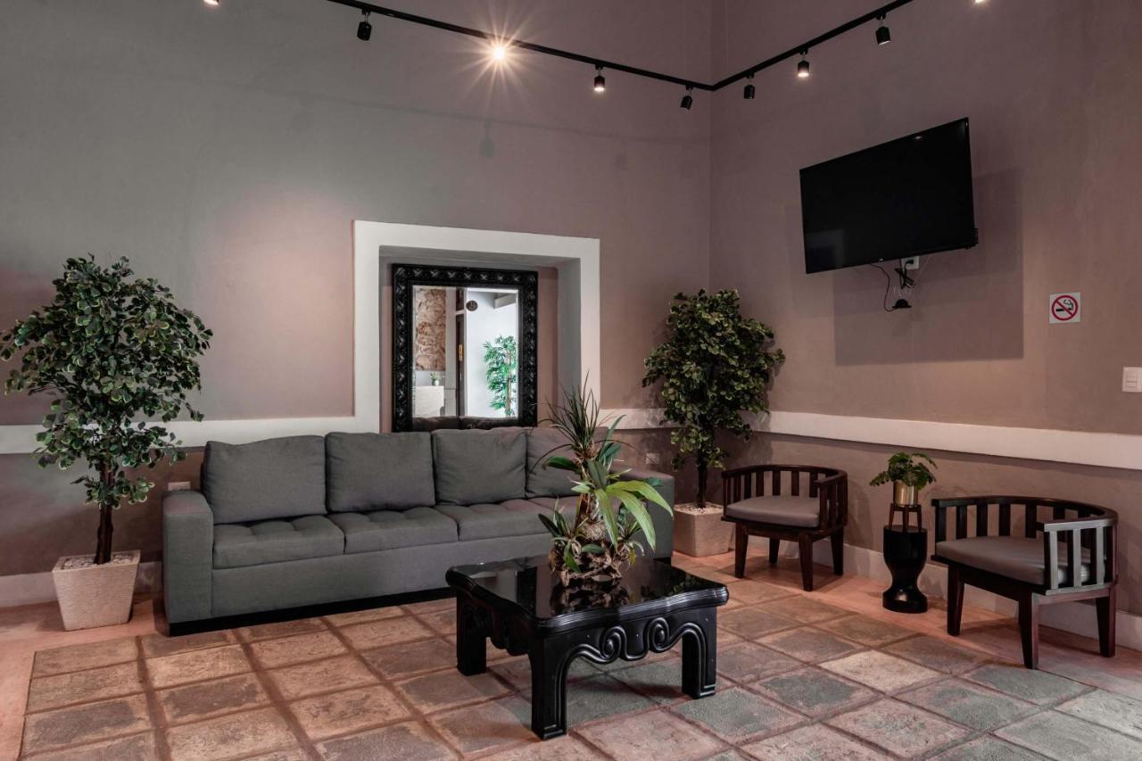 ואיאדוליד Hotel Colonial Zaci By Guruhotel מראה חיצוני תמונה