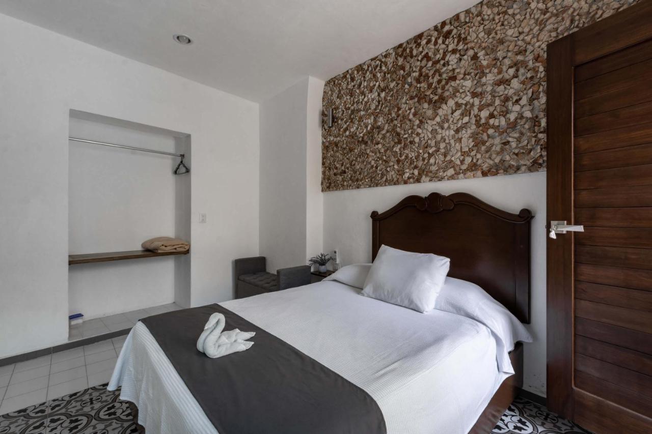 ואיאדוליד Hotel Colonial Zaci By Guruhotel מראה חיצוני תמונה
